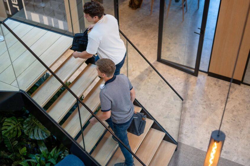 Van stage naar een vaste baan: Arjan en Roan bouwen verder bij De Vree en Sliepen